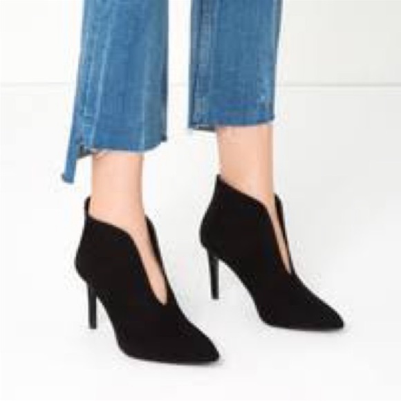 Black suede booties - Picture 6 of 9